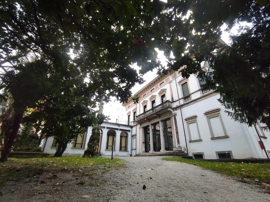 Casa Zia Luisa Lejlighed Lecco Eksteriør billede